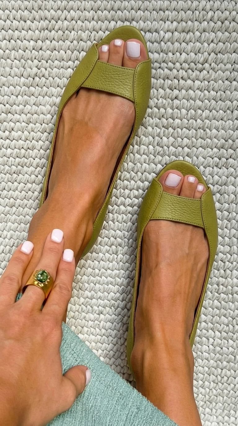 Adelina | Chic Comfortable Gold Sandals