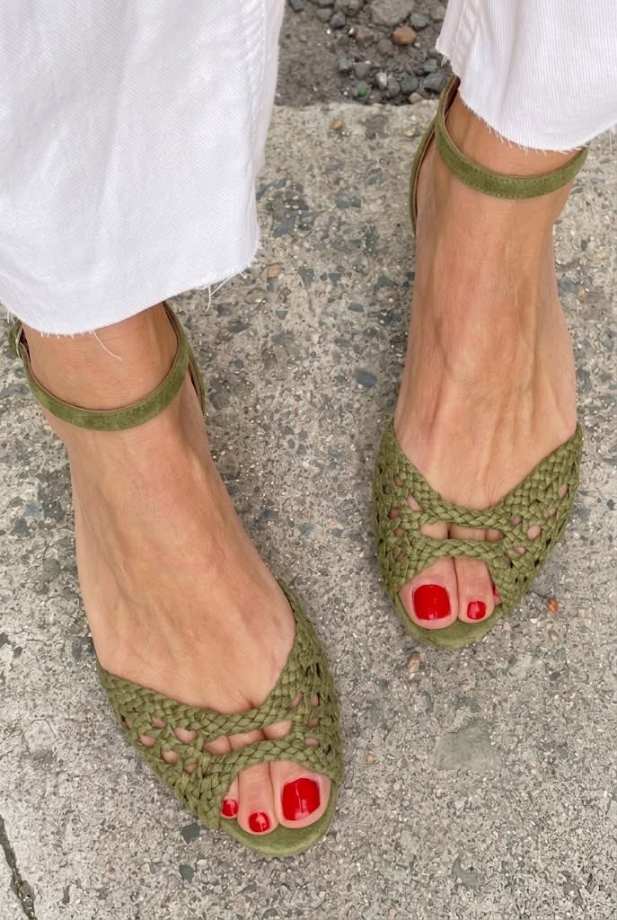Isa | Braided Gold Sandals