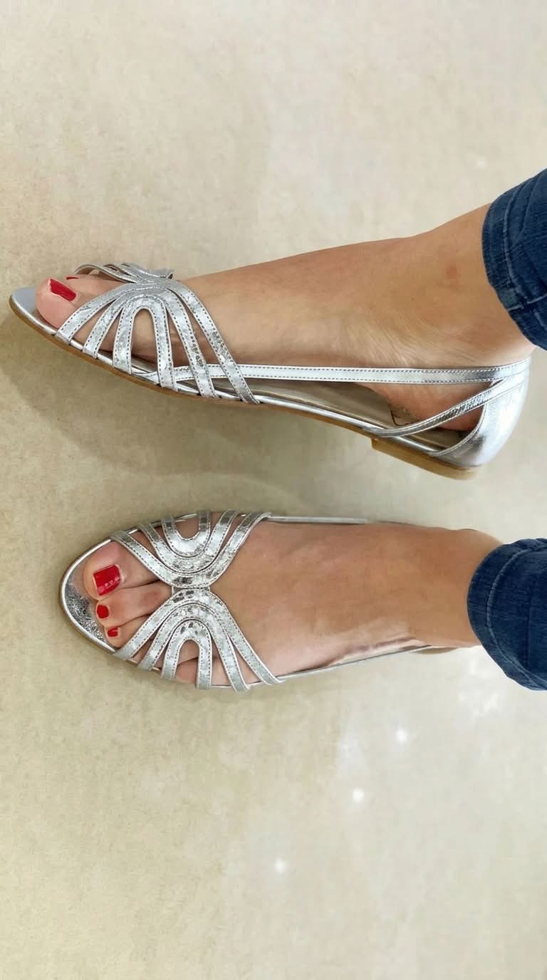 Leonora | Golden Summer Light Sandals